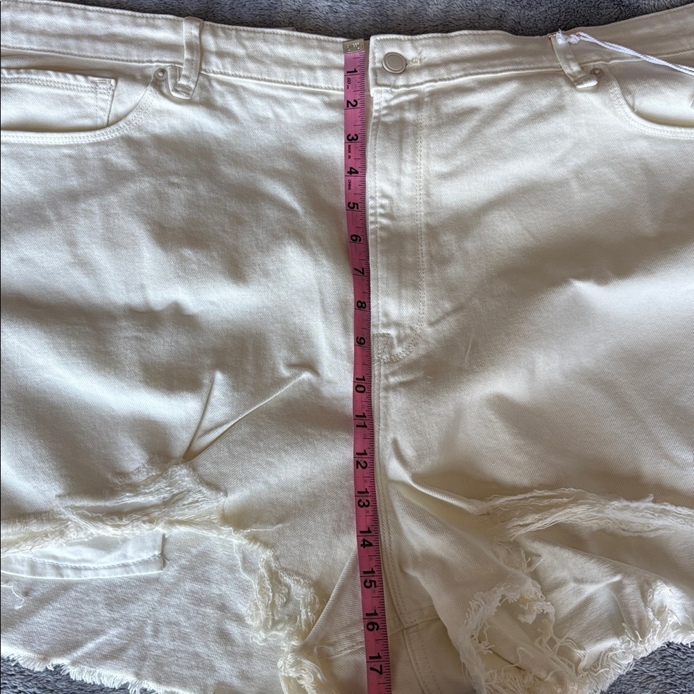 Good American Women’s Size Good '9Os Denim Shorts in Clw1 Size 24W NWT - Picture 7 of 7
